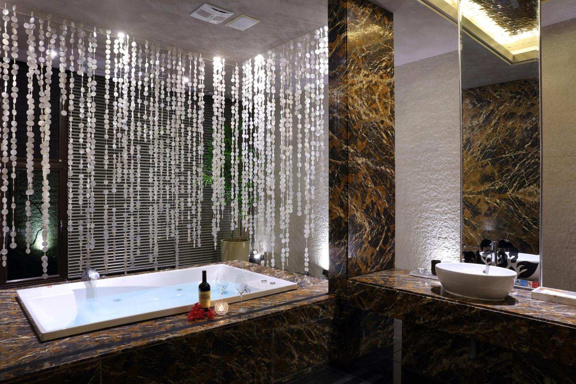 Mulan Motel Тайпей Екстериор снимка