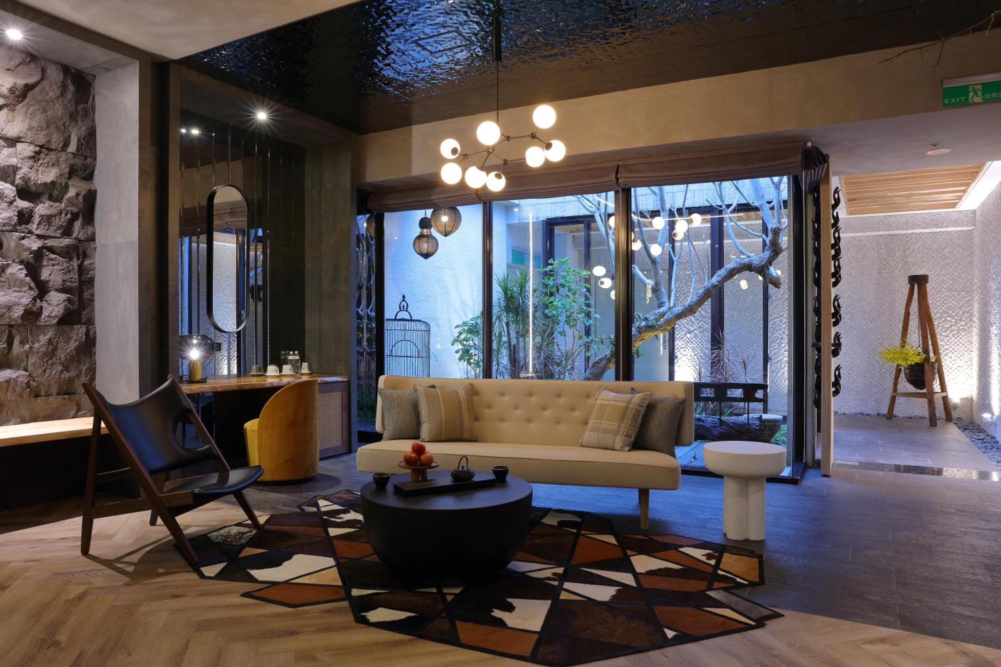 Mulan Motel Тайпей Екстериор снимка